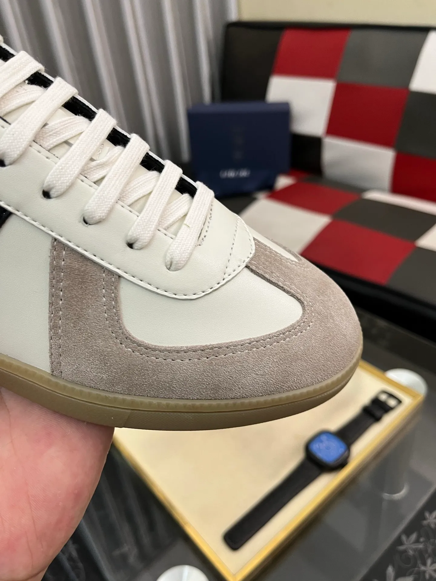 Men's shoes 💰380⌚️⌚️ 【Dior*DIAO】original quality.~ Unique modern style sneakers. 🏃A must-have casual shoe for trendy men😍😍 Original brand imported from Italy, imported original leather, sheep lining (refuses to discolor and grind feet) Sole: Original sole provided by the original factory, French lazy style design ⚠️Fit to the feet, original quality, super comfortable original sole. Code number: 38-448️⃣Colors available